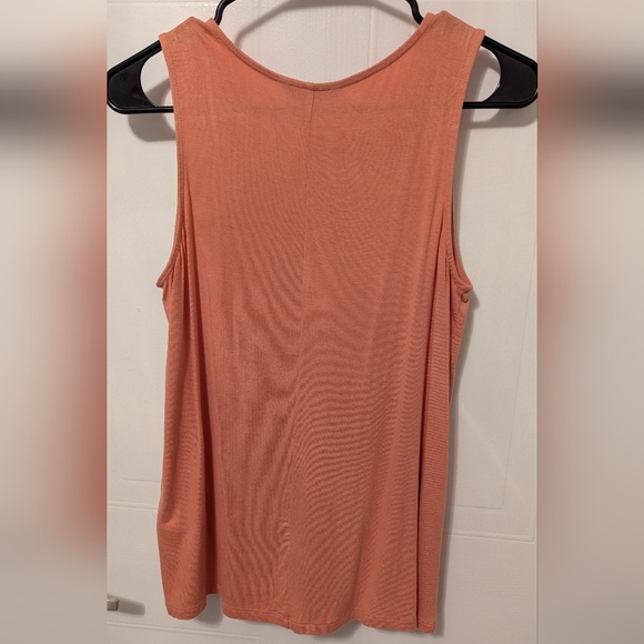 3/$20 Banana Republic Basic Sleeveless Top, XS - Picture 2 of 4